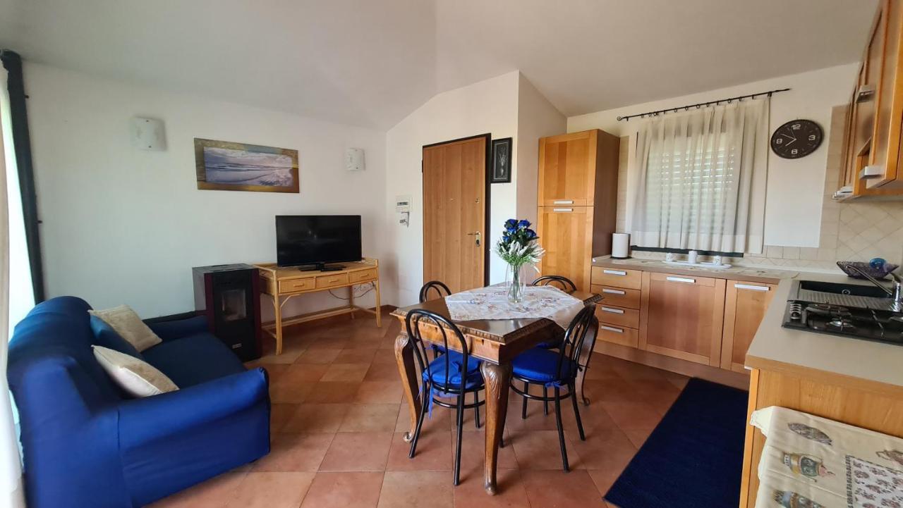Casetta dei fiori Arzachena Esterno foto